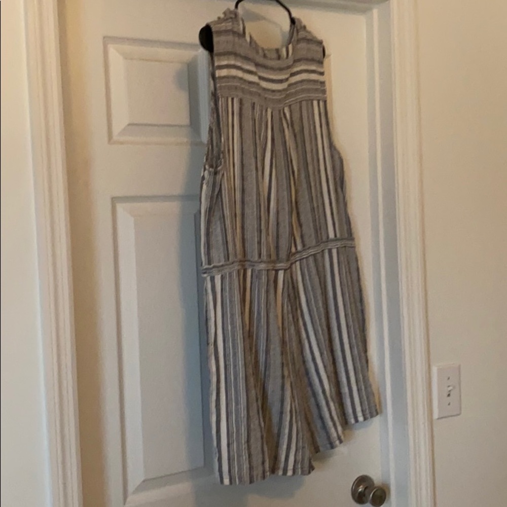 Striped Romper - Picture 4 of 4